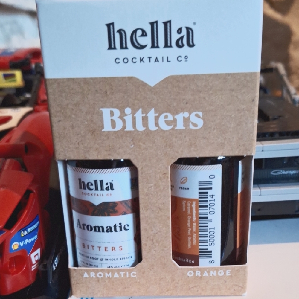 Hella Cocktail Co Aromatic and Orange Bitters Set